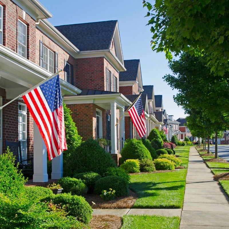 Calle residencial exclusiva en Massachusetts asesorada por la Real Estate Advisor Luisita Pumphrey en Nueva Inglaterra.
